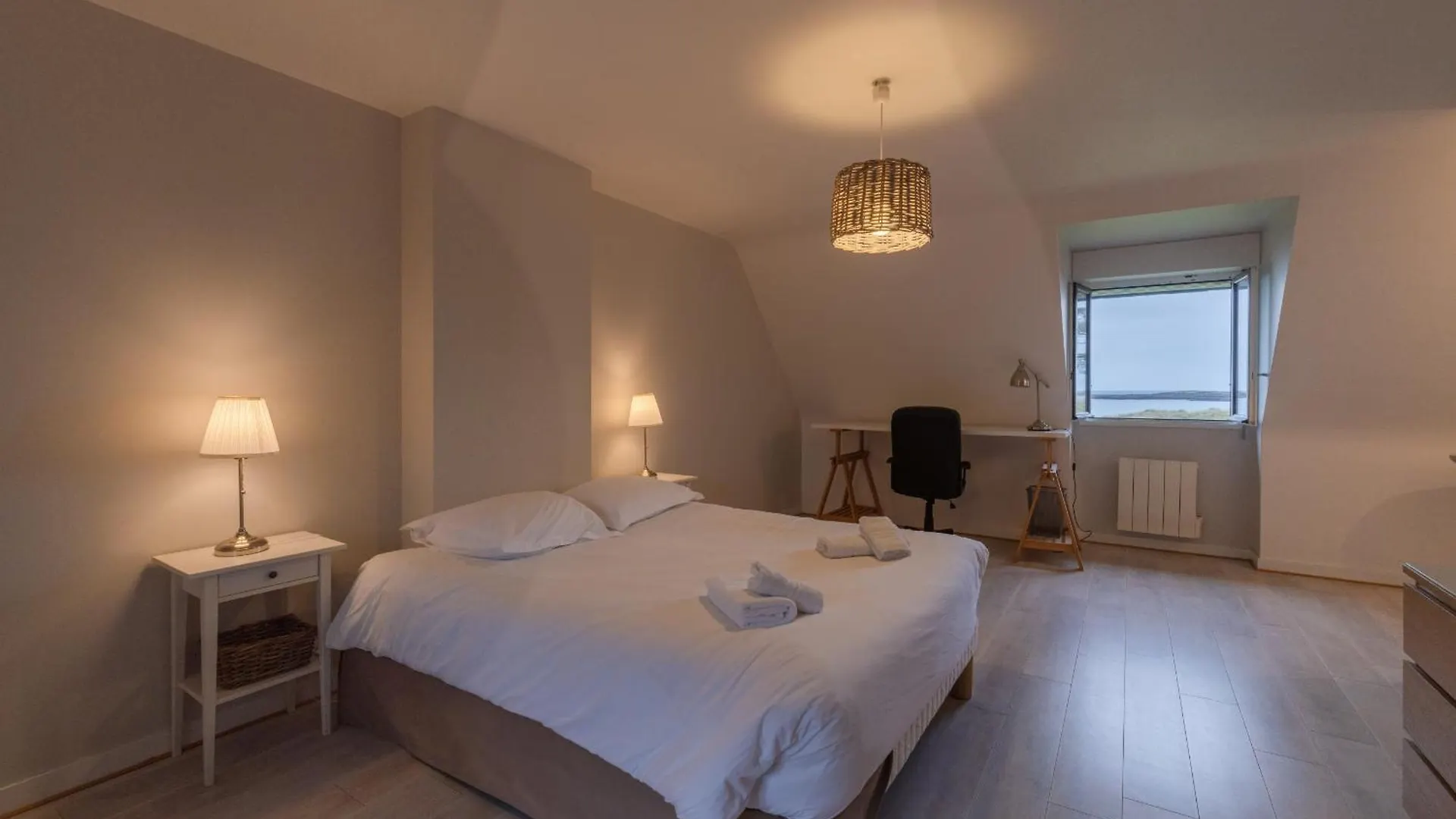 Holiday home Ty Dunes - Maison Bretonne Magnifique Vue Mer Ploudalmezeau France
